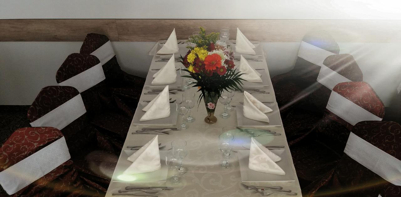 Hotel Raxand Residence Mioveni ภายนอก รูปภาพ